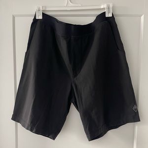 Mojo Short Mens L Performance Fit